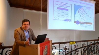 Çarşı bölgesinde uygulanan saatli atık toplama sistemine ilişkin esnaflarla görüşüldü