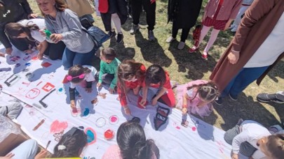 Kepez Özgür Kadın Dayanışma: “Gözümüzü Gerçeklerden Kaçırmıyoruz!”