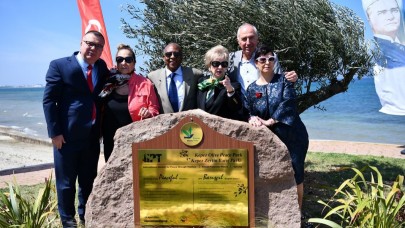 Kepez’de Zeytin Barış Parkı açıldı