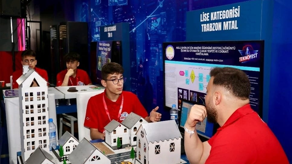 Erenoğlu; “Üniversiteler, Türkiye Yüzyılı’nın teknoloji öncüleri olmalı”