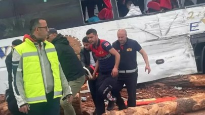 Ezine'de feci kaza: 8 Ölü çok sayıda yaralı var