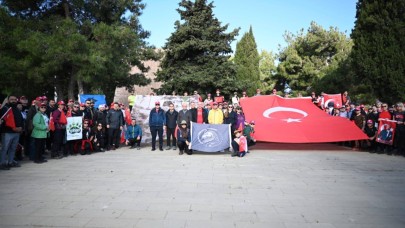 Şehitler saygı yürüyüşünde anıldı