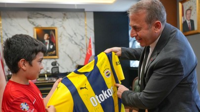 “Başımızın Tacısınız”