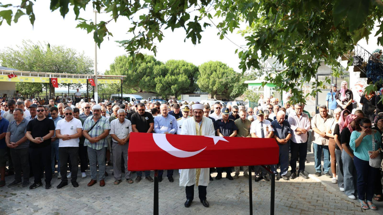 Kıbrıs Gazisi dualarla uğurlandı
