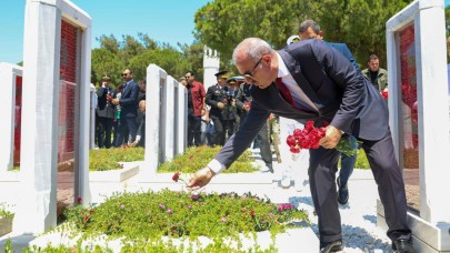 Şehitler Abidesi’nde anma programı