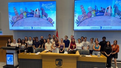 Gençler meclis toplantısında buluştu