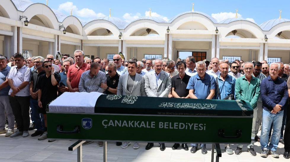 Mehmet Kutlu dualarla uğurlandı