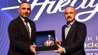 Turan: Çare belli, giyeceğimiz elbise 2002 elbisesidir