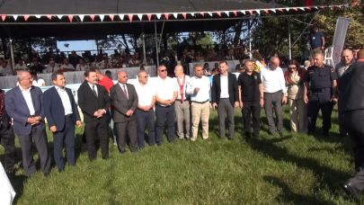 Çardak, yağlı güreşlerin kalbi oldu