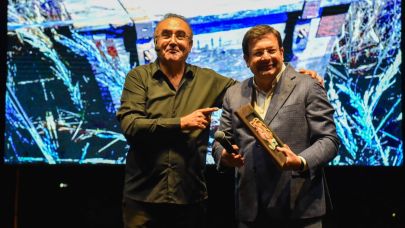 Sunay Akın Çanakkalelilerle buluştu