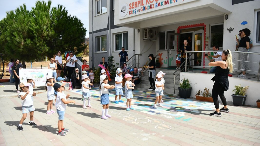 Kepez’de minikler doyasıya eğlendi