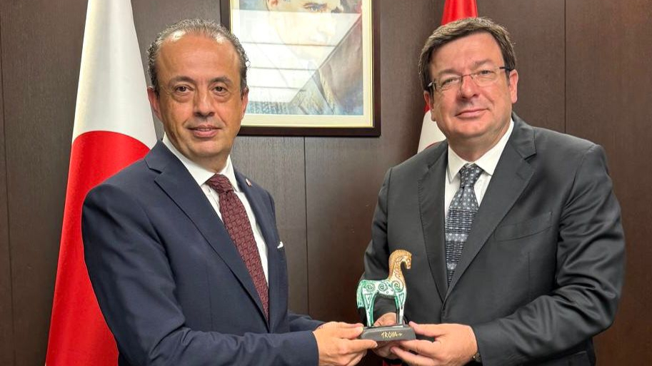 Başkan Erkek Japonya’da