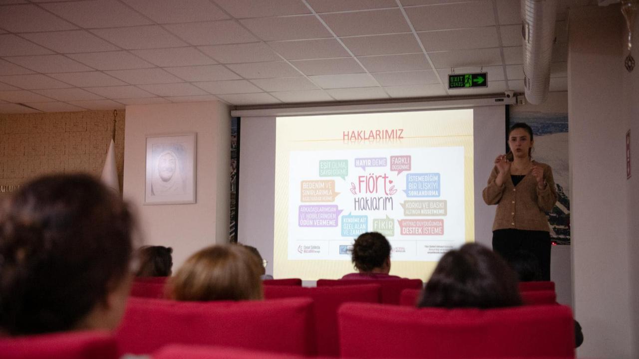 Kepez Belediyesi’nde şiddetle mücadele eğitimi