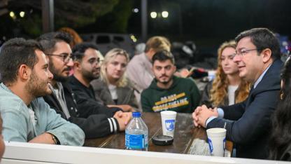 Çanakkale Belediyesi'nden gençlere çorba ikramı