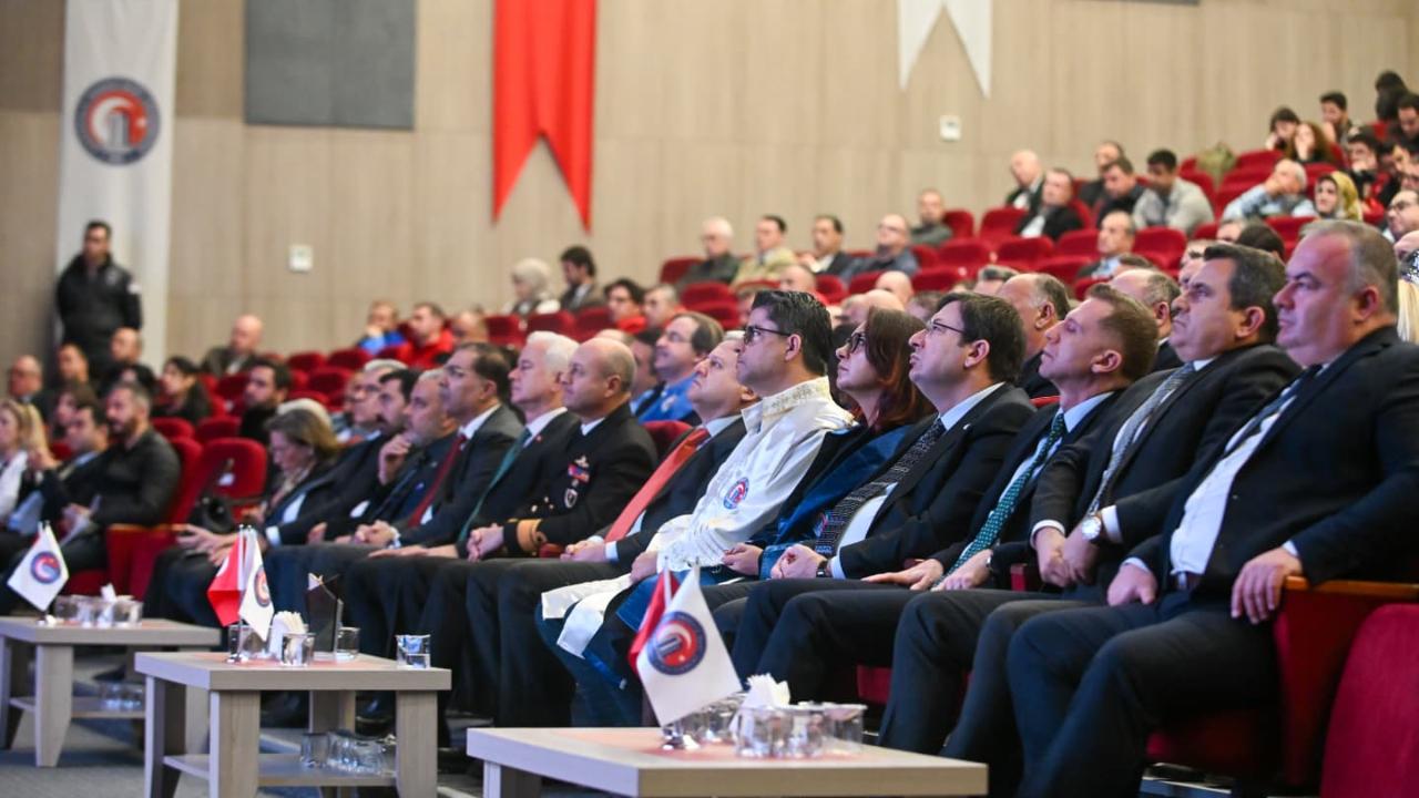 ÇOMÜ&#039;de Akademik Yıl Açılış Töreni gerçekleşti