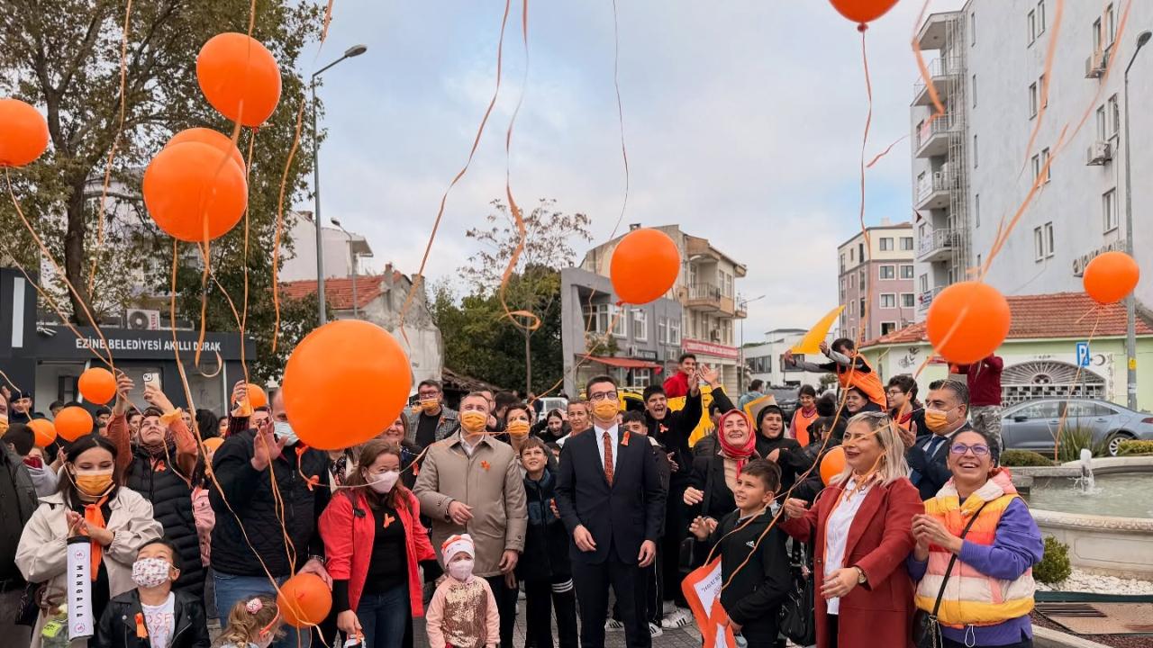 Ezine’de Lösemili Çocuklar Haftası etkinlikleriyle farkındalık oluşturuldu