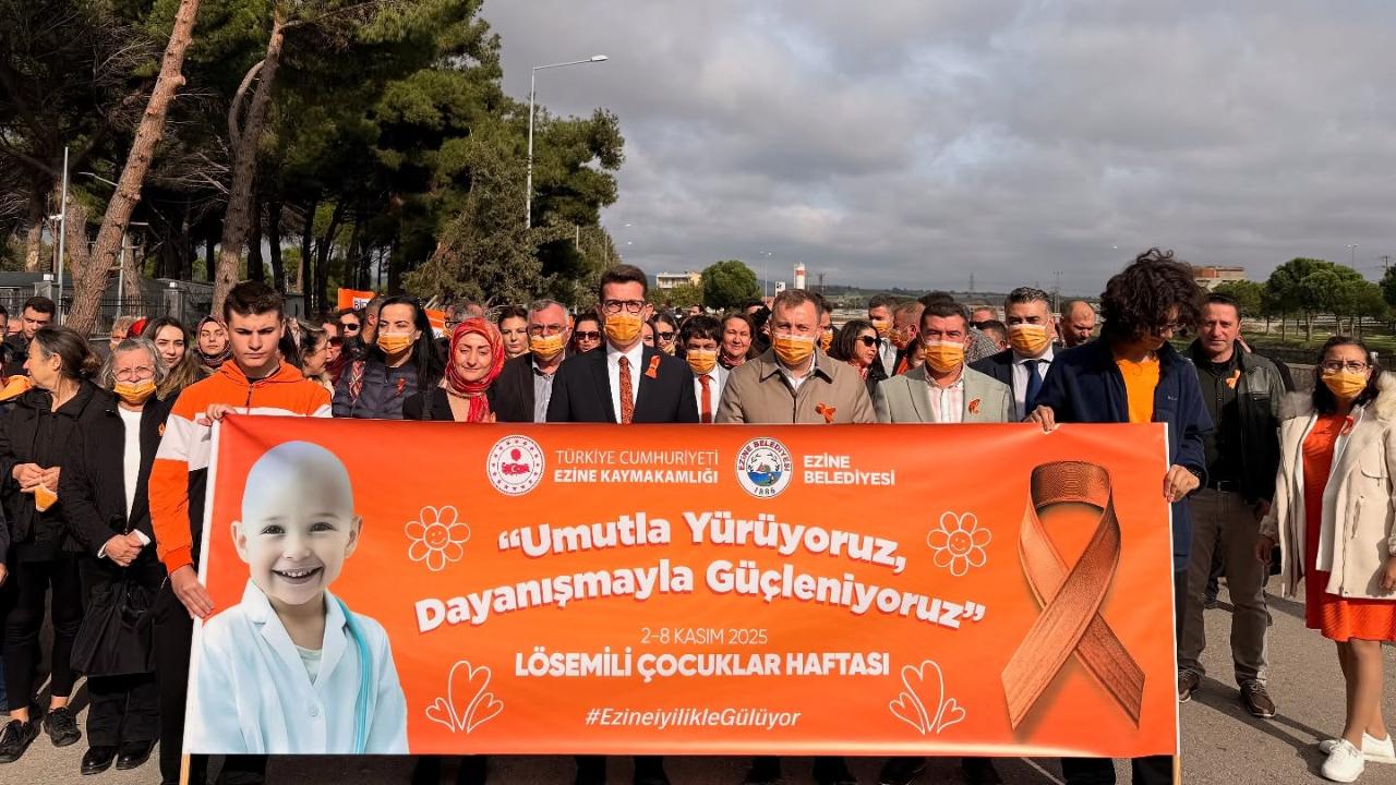 Ezine’de Lösemili Çocuklar Haftası etkinlikleriyle farkındalık oluşturuldu