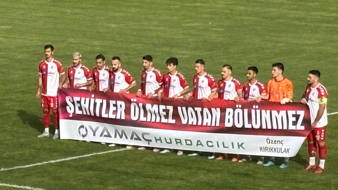 Lider farklı kazandı