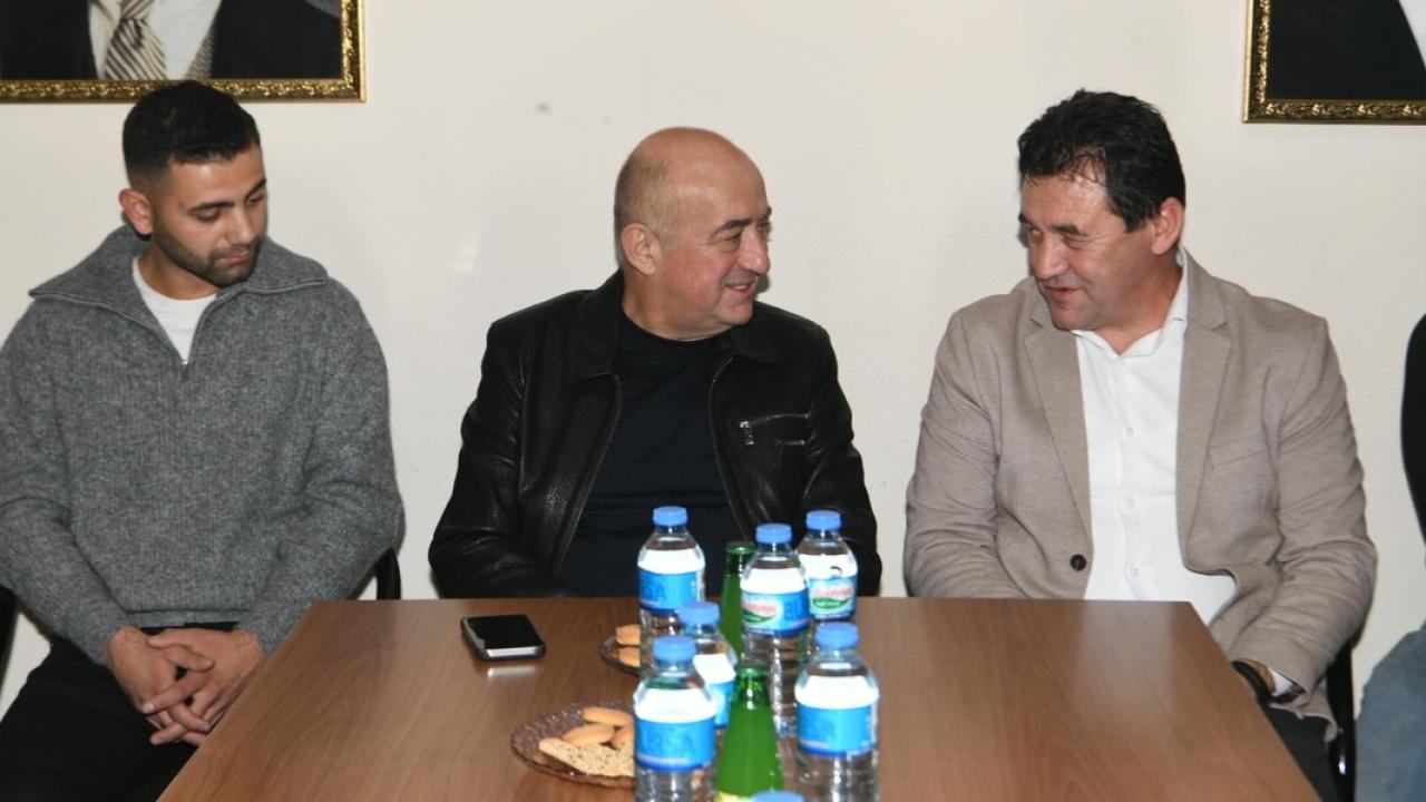 Ayhan Gider Ayvacık’ta partililerle buluştu