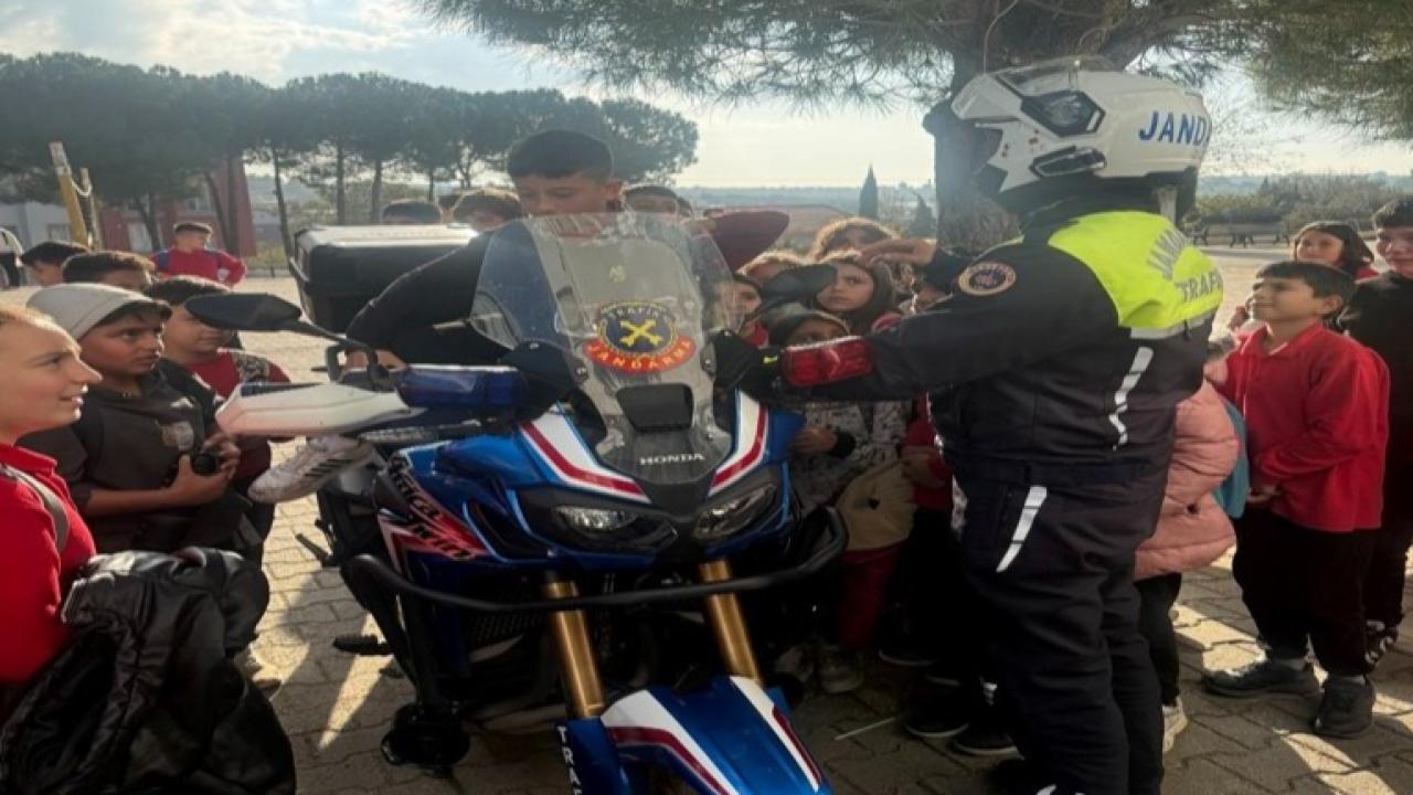 Jandarmadan trafik eğitimi