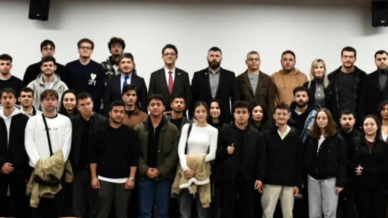 Rektör Erenoğlu öğrenci temsilcileri ile buluştu