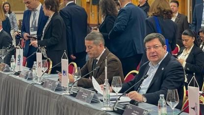 Başkan Erkek B40 Ağı Zirvesi'ne katıldı