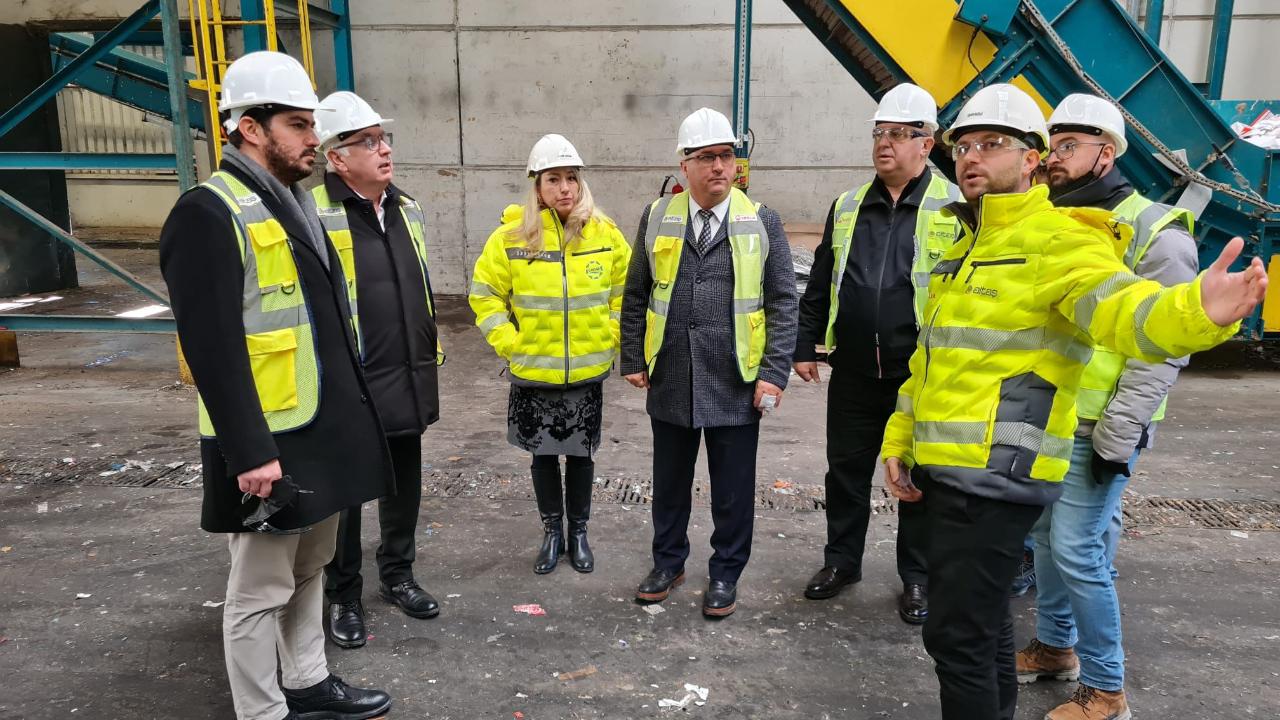 Belediye Başkanları tesisi inceledi