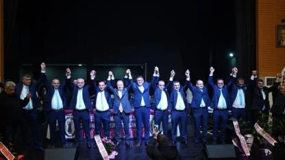 Ezine’de 3 adaylı seçimin kazananı Türker Demirhan