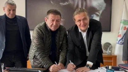 Lapseki Belediyesi’nde imzalar atıldı! İşçilere zam!