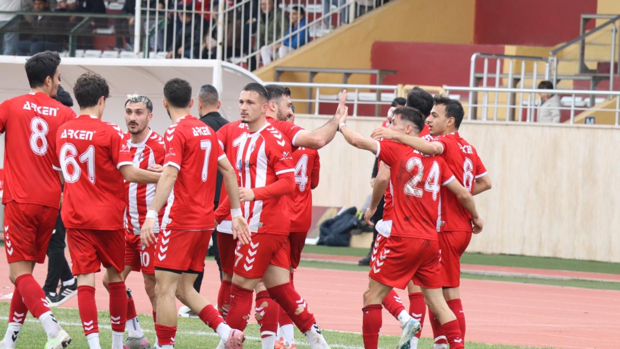 Şampiyonluğa bir adım daha yaklaştı!