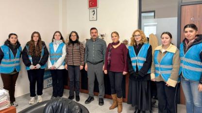 Sevgi Evlerinde anlamlı hediye