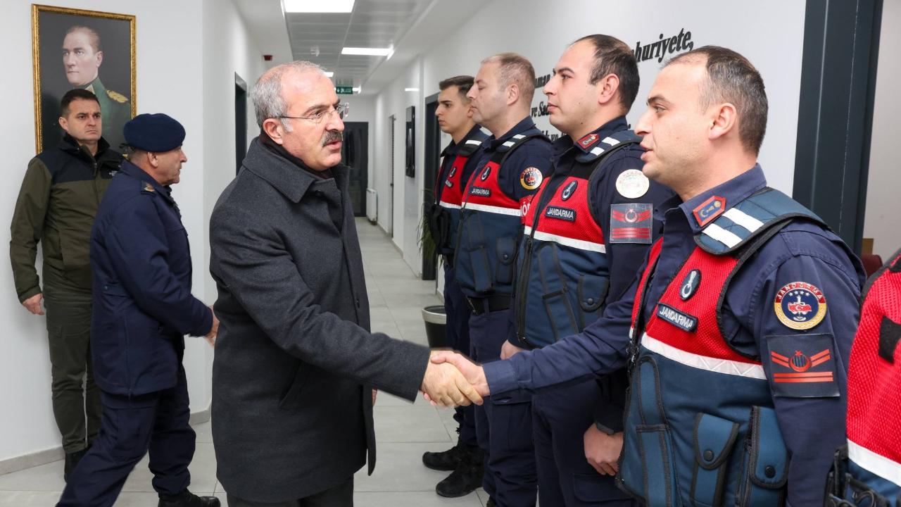 Vali Toraman, personelin yeni yılını kutladı