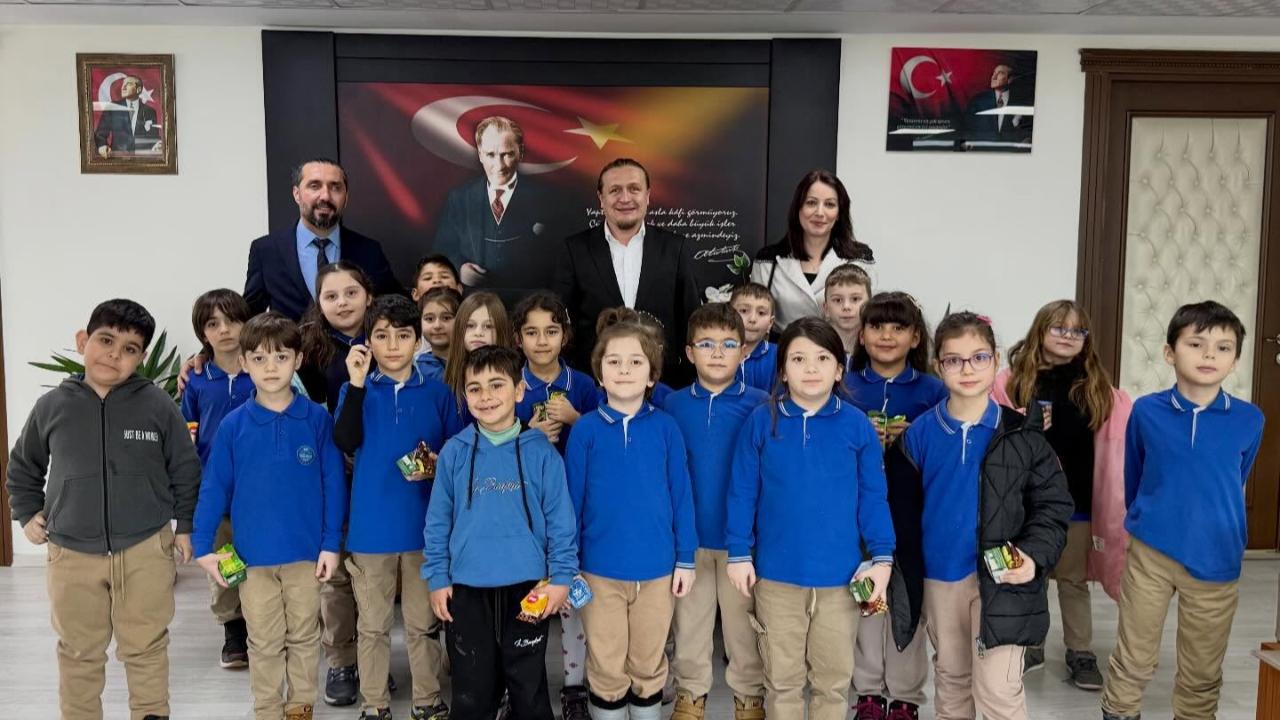 Başkan Öztürk minikleri ağırladı