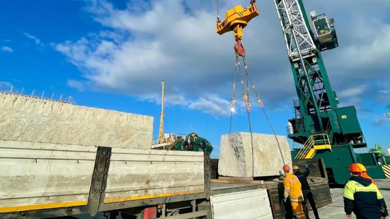 Çanakkale Limanı’nda ilk tahliye operasyonu!