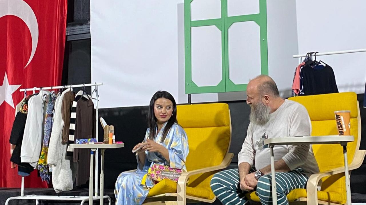 Gökçeada’da "Hangisi Gerçek?" sahnelendi