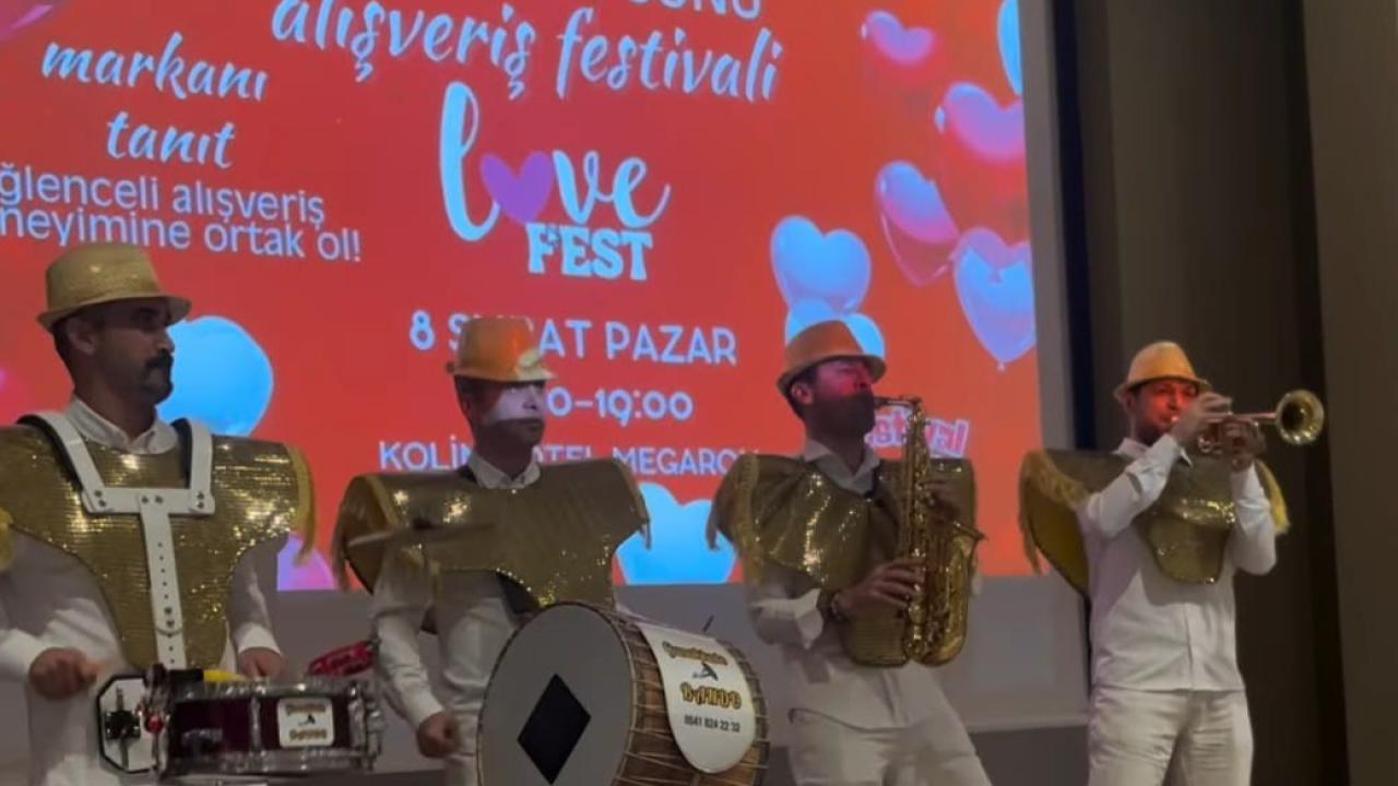 Sevgililer Günü Alışveriş Festivali gerçekleştirildi