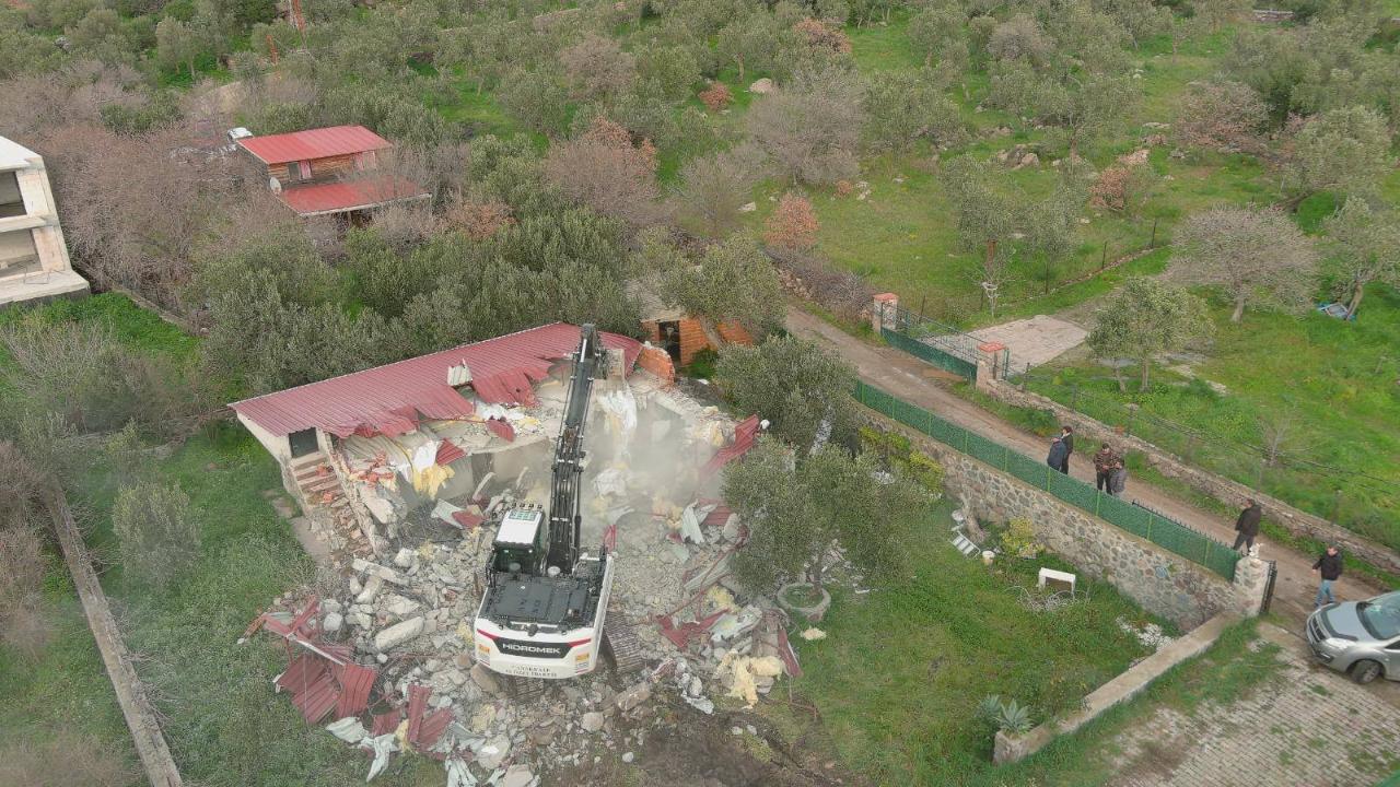 31 kaçak yapı yıkıldı