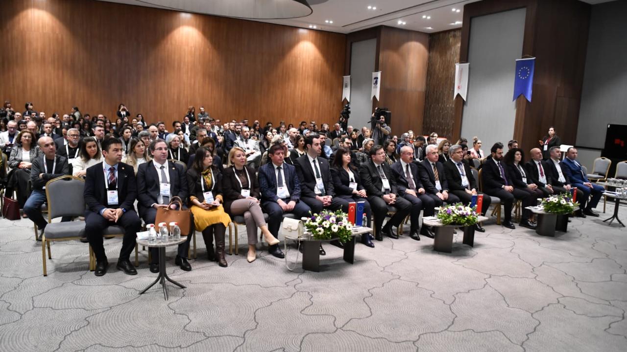 Çanakkale Belediyesi'nden örnek proje; BLUEC ile arıtılmış atıksular yeniden kullanılacak