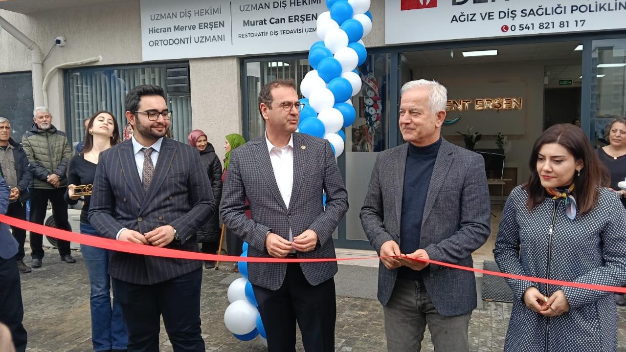 Çanakkale’de Sağlıkta Yeni Dönem: Akademiyi Bırakıp Bölgenin En Kapsamlı Diş Polikliniğini Açtılar