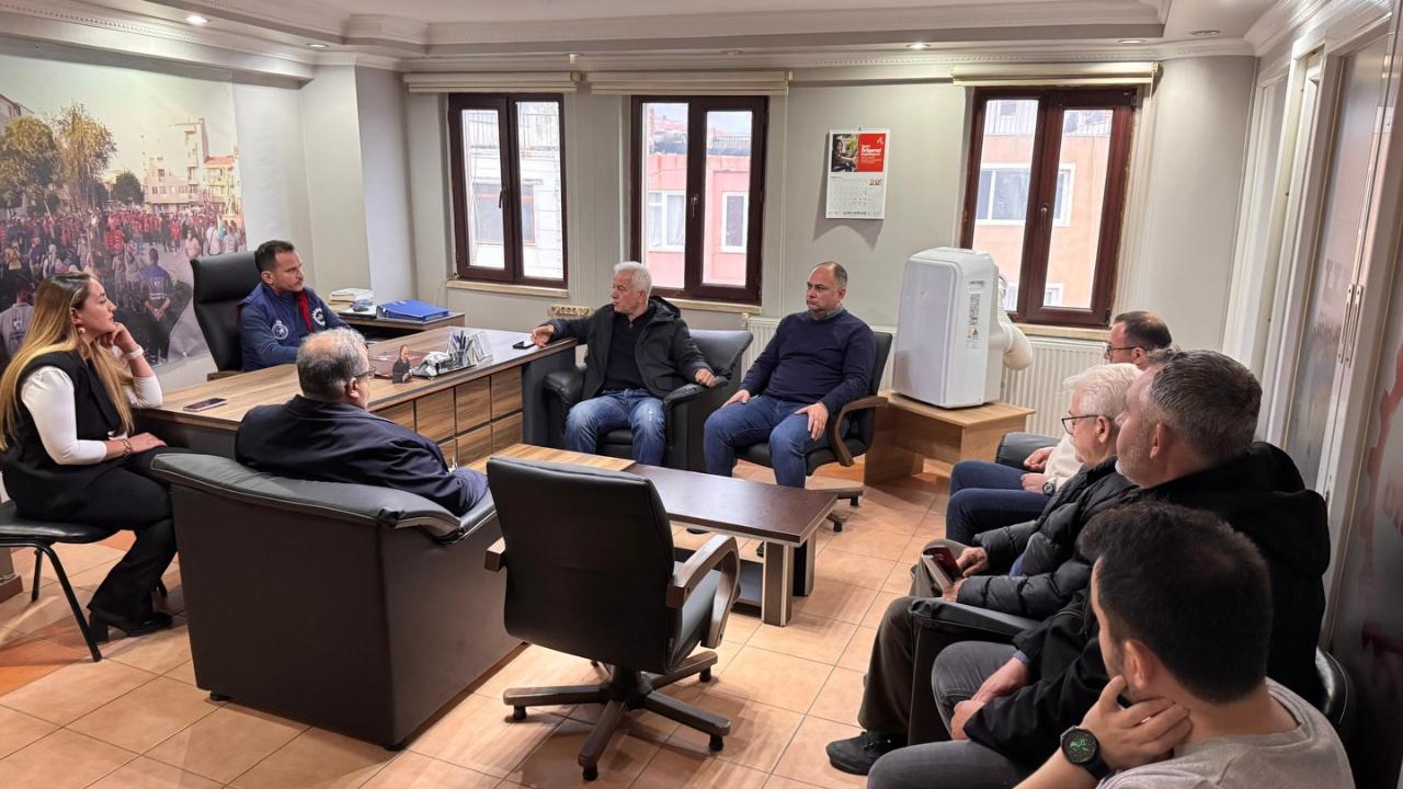 CHP’den sendikalara miting daveti