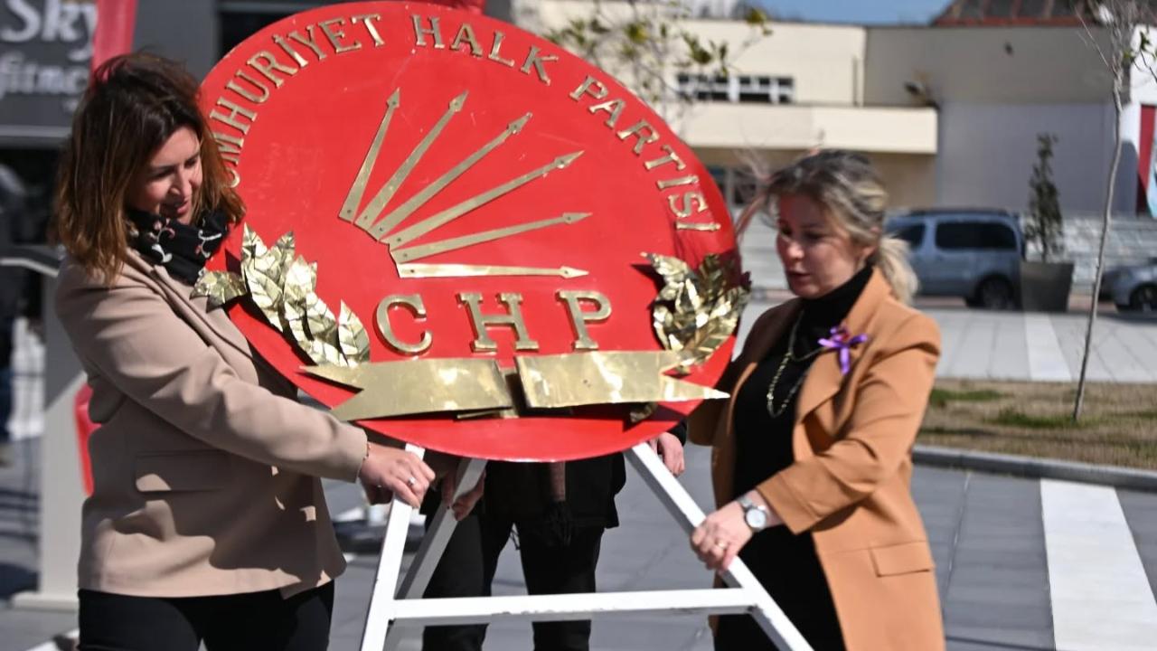CHP’li kadınlar 8 Mart’ta meydanda buluştu