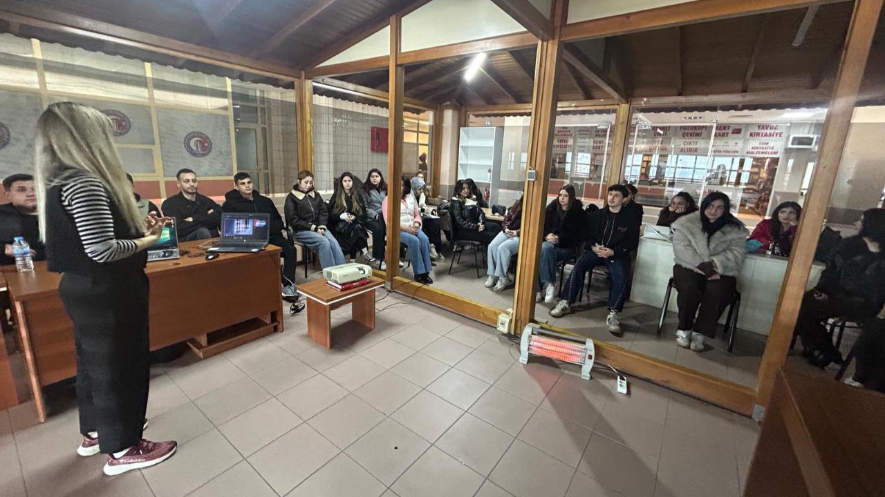 İŞKUR Çanakkale’den “İş Arama Becerileri” eğitimi