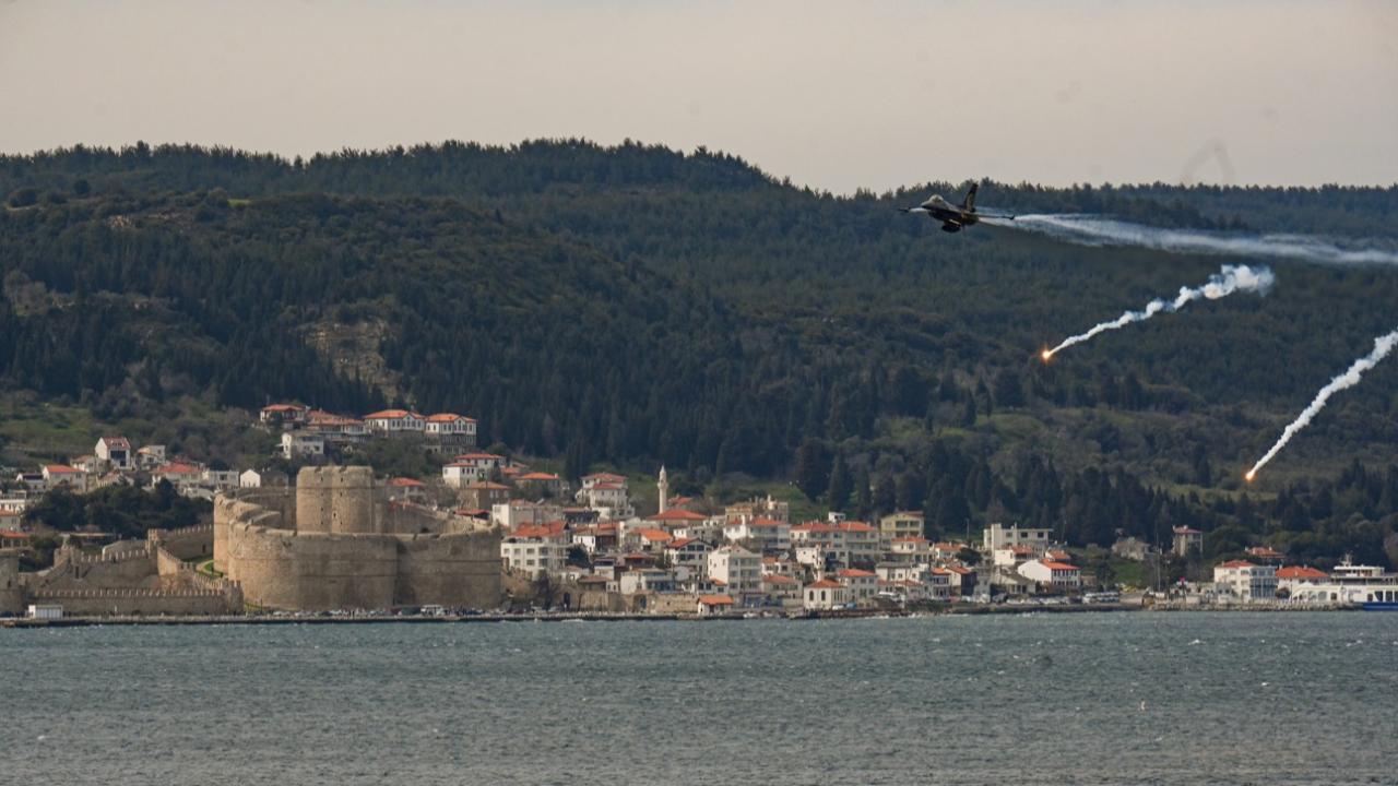 SOLOTÜRK'ten gösteri uçuşu!