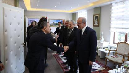 Vali Toraman personel ile bayramlaştı