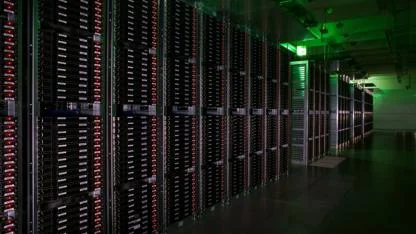 Web Sitelerinde Performans ve Güvenlik İçin Altyapı Seçimi Neden Önemli?