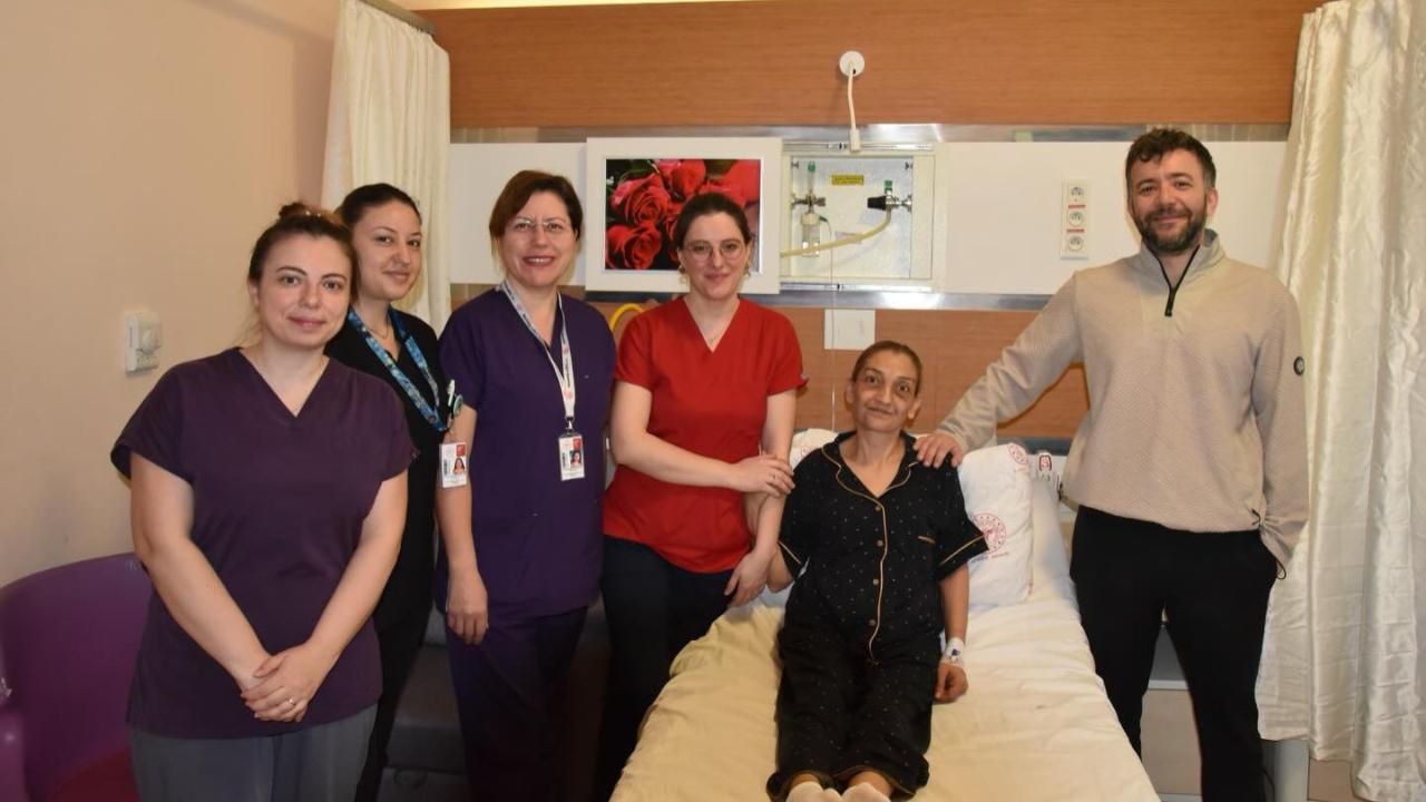 “Yapılamaz” denilen ameliyat Çanakkale Devlet Hastanesi'nde başarıyla gerçekleşti!