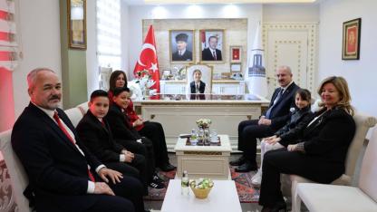 Beyza Yeşilyurt 23 Nisan’da makam koltuğuna oturdu