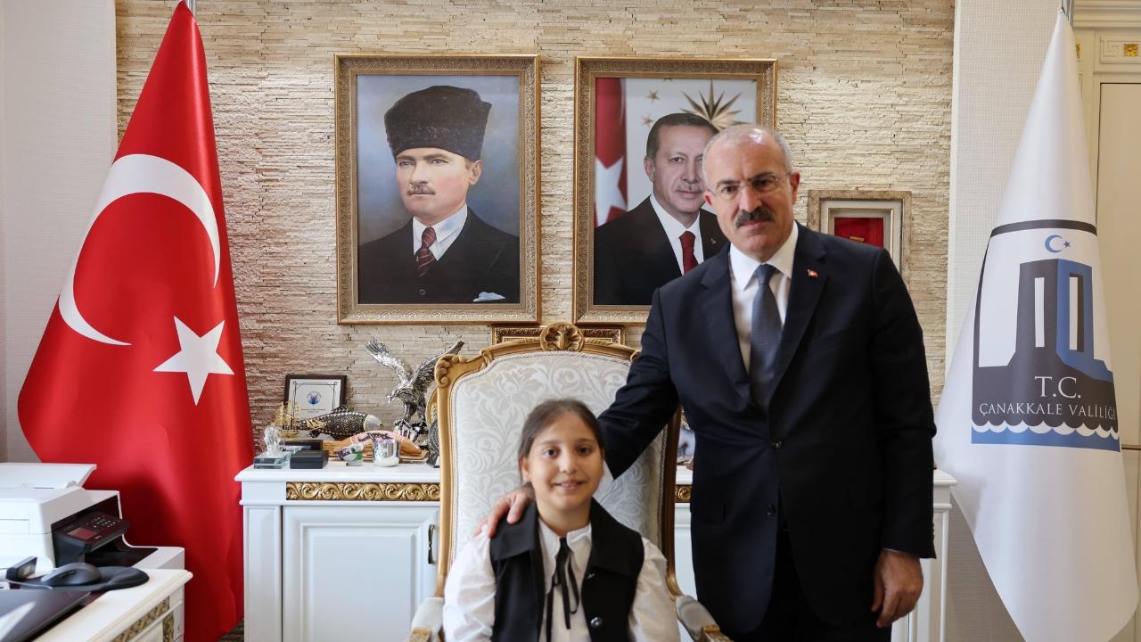 Beyza Yeşilyurt 23 Nisan’da makam koltuğuna oturdu