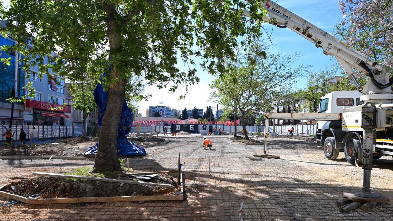 Cumhuriyet Meydanı'nda 2. etap çalışması!