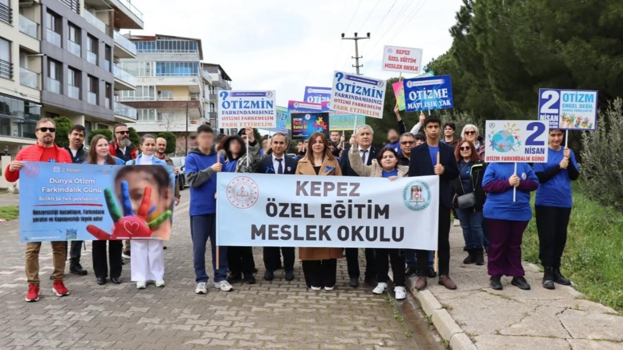 Kepez’de farkındalık yürüyüşü